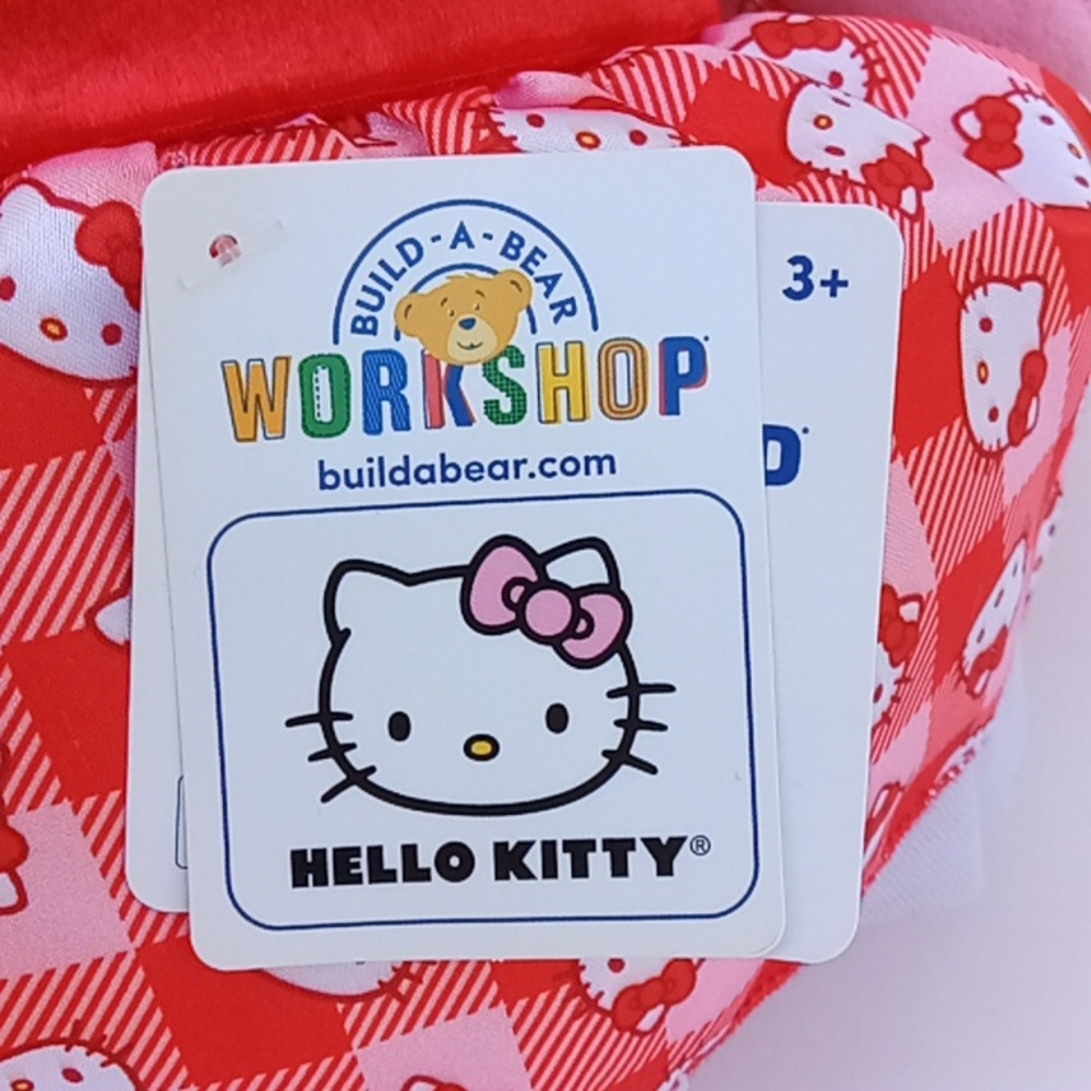 Christmas Build A Bear Workshop Hello Kitty - Picture 5 of 16